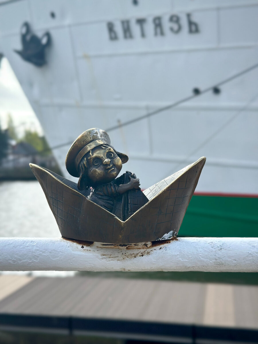 Такой вот морячок Витя. 