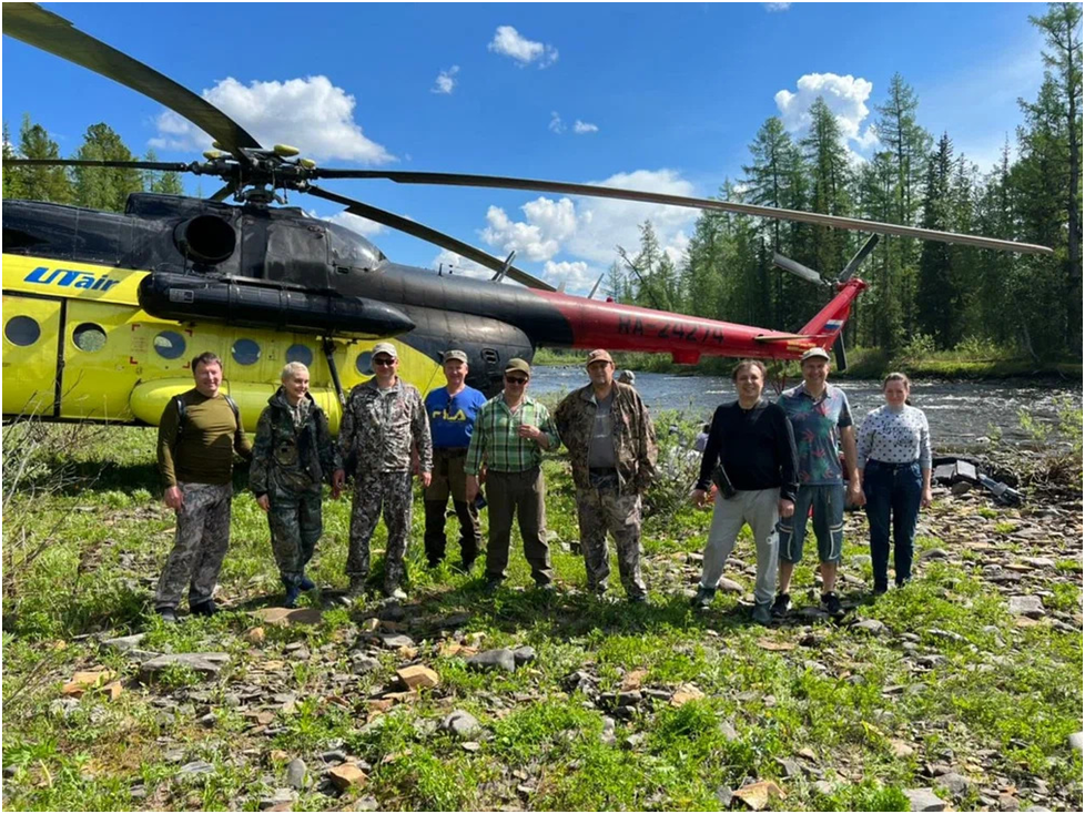 Высадка с вертолета в заповедном краю.