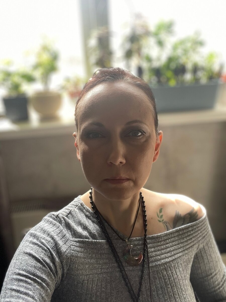 Сегодня все фото просто на телефон без фильтров. 