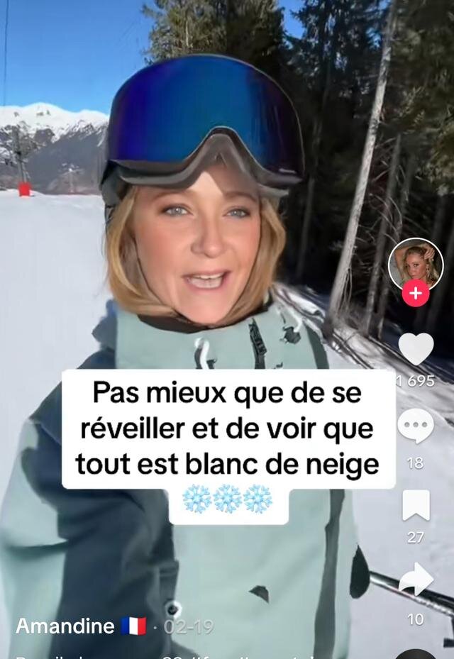 В своих роликах Амандин оставляла двусмысленные надписи и хештеги.