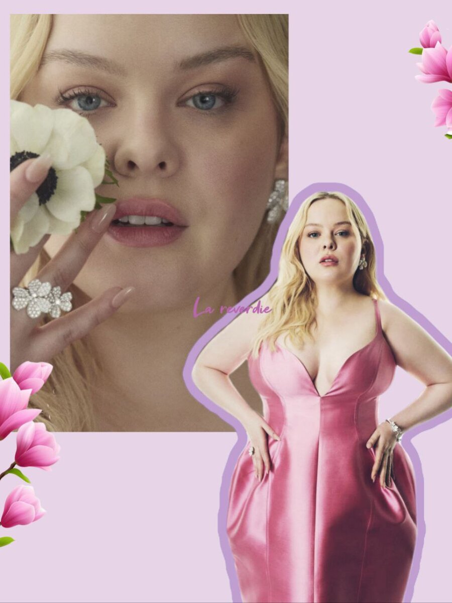 Платье-футляр Alémais, браслет, серьги и кольцо Van Cleef & Arpels