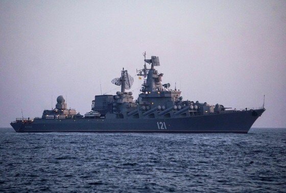    Ракетный крейсер «Москва»