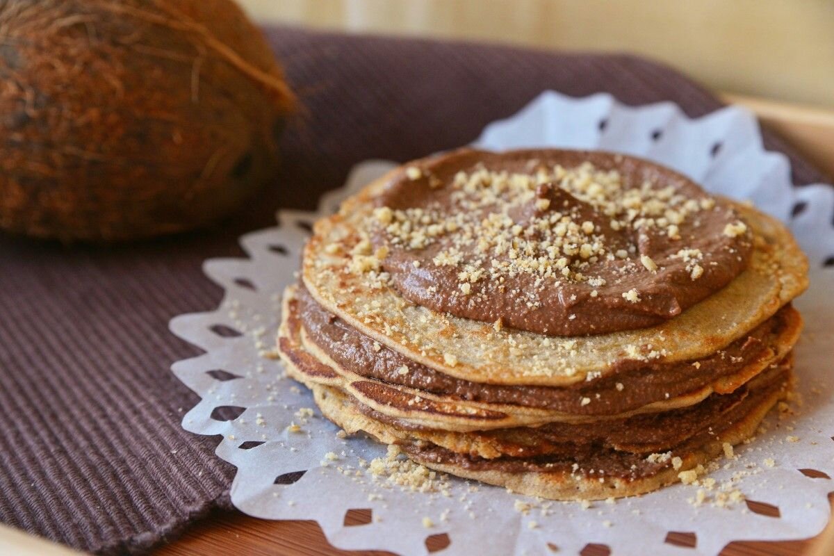 Блины, оладьи, панкейки из гречневой муки сытные и вкусные. Источник https://unsplash.com📷

