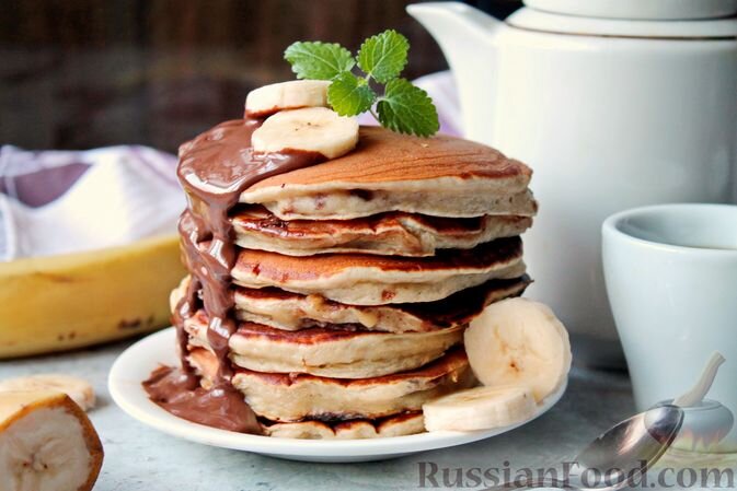 банан, шоколад, молоко, яйца, масло растительное, мука, разрыхлитель, сахар, соль