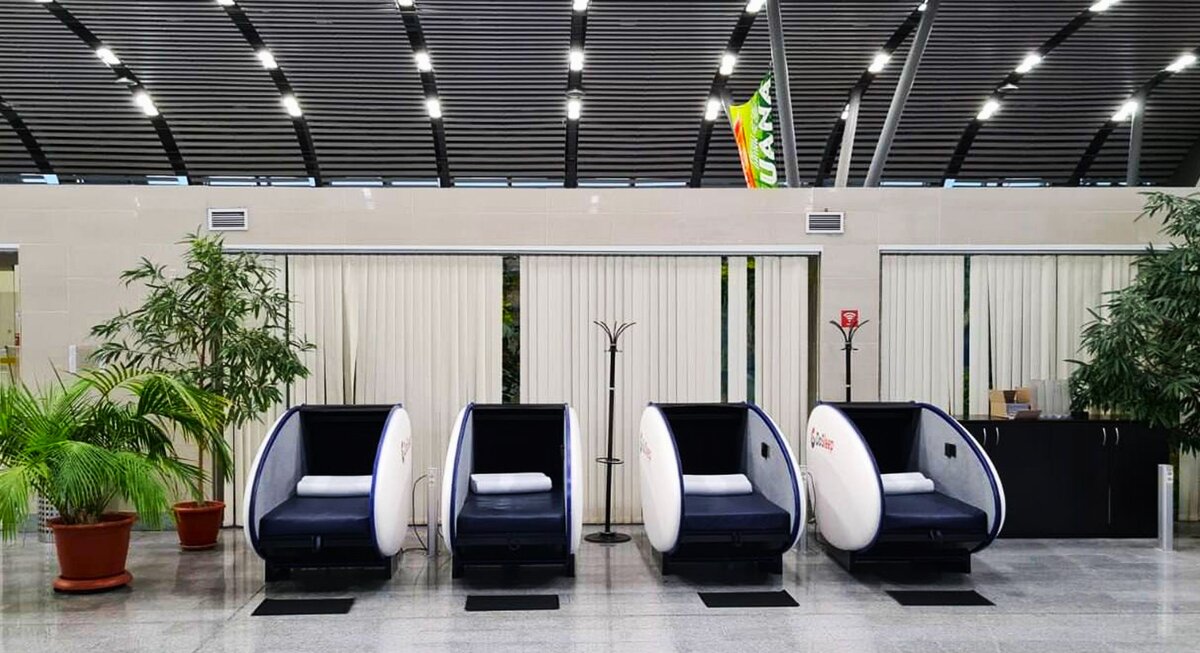 Ж/д вокзал в Челябинске. Капсулы для сна. Ссылка: https://yandex.ru/search/?text=капсулы+для+сна+на+вокзале+москва&lr=213&clid=2355923&win=467&src=suggest_B