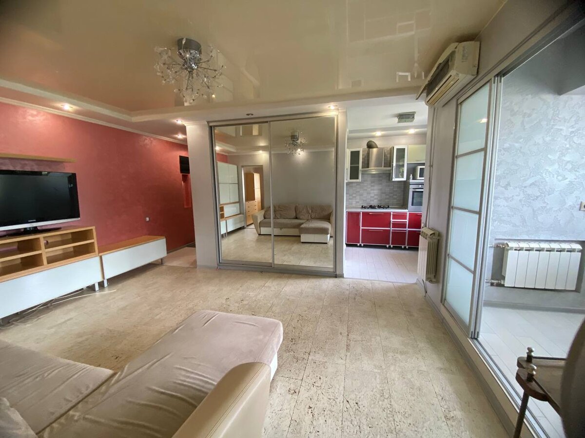 квартира вторичка в центре в Сочи продажа за 13700000 рублей