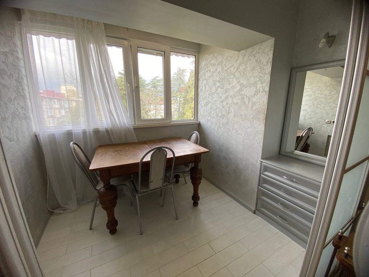 квартира вторичка в центре в Сочи продажа за 13700000 рублей