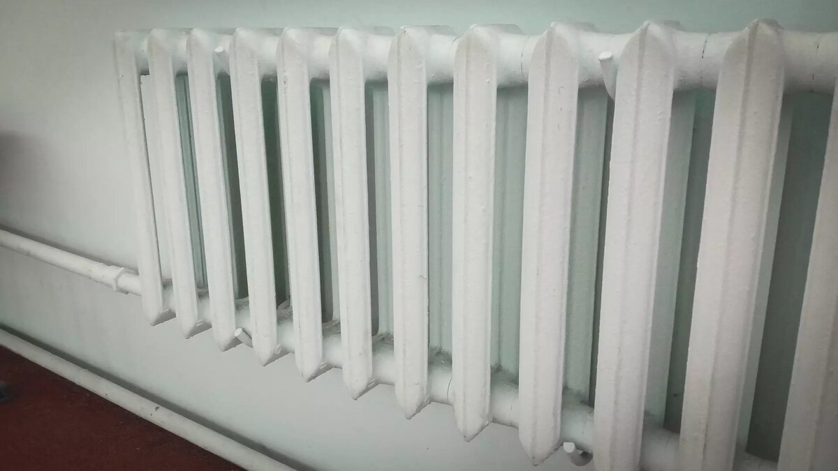     Тепло пришло уже со второго месяца весны в Челябинскую область и южноуральцы вынуждены жить при включенном отоплении в духоте сообщается в соцсетях.