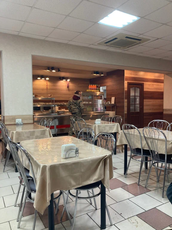 https://yandex.ru/maps/org/kafe_pekarnya_uyut/212633098732/gallery/?ll=49.399445%2C55.618549&photos%5Bbusiness%5D=212633098732&photos%5Bid%5D=urn%3Ayandex%3Asprav%3Aphoto%3AbeR6YHXbQ2ZjTEu-x0T3nfurOBh-_t0&z=15
