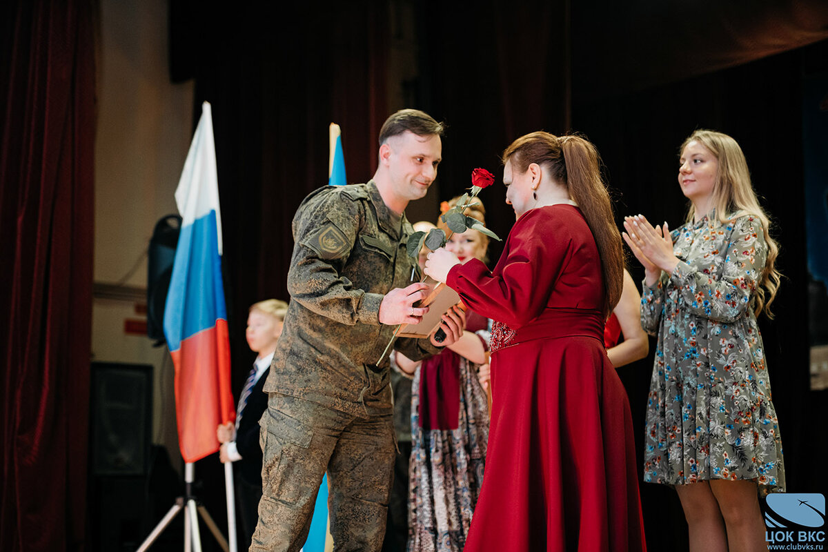 12.04.2024 г. Творческая группа Центрального офицерского клуба Воздушно-космических сил (ЦОК ВКС) поздравила военнослужащих ВКС с Днем войск противовоздушной обороны (ПВО).-5