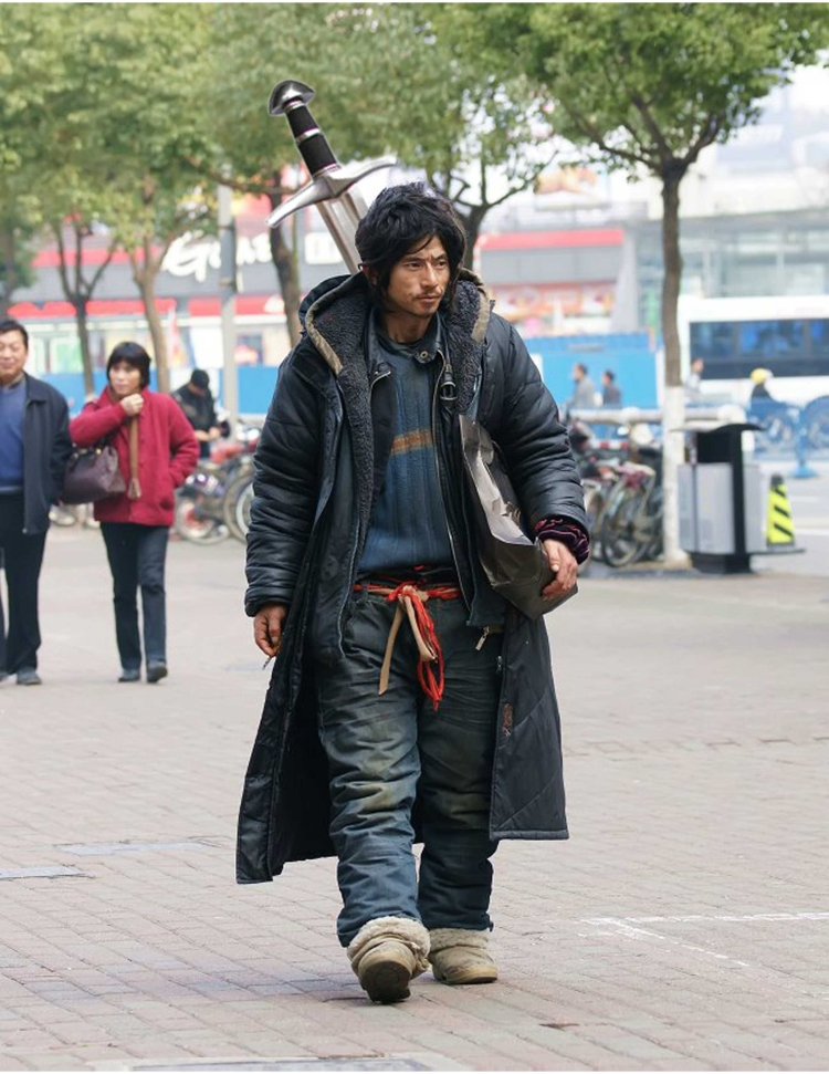 неопрятный человек