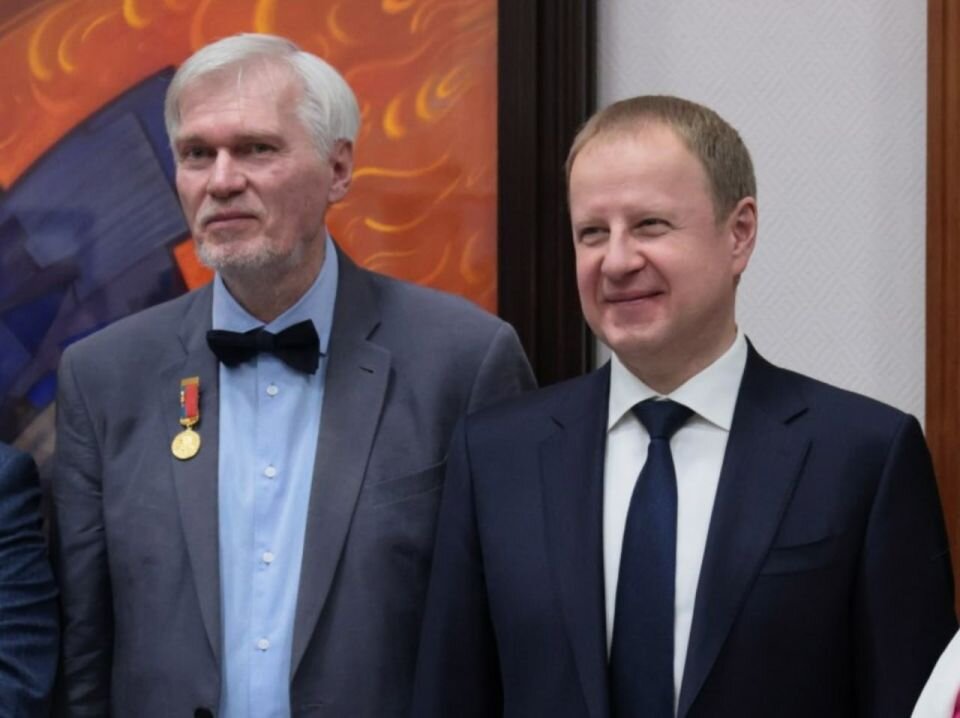    Виктор Томенко на выставке "Ковчег будущего". Источник: Telegram-канал Виктора Томенко