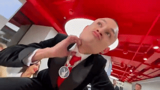 Редкий анимированный коллаж средневековых портретов, который Фридрих Барбаросса отправлял князьям для приглашения на съезд.