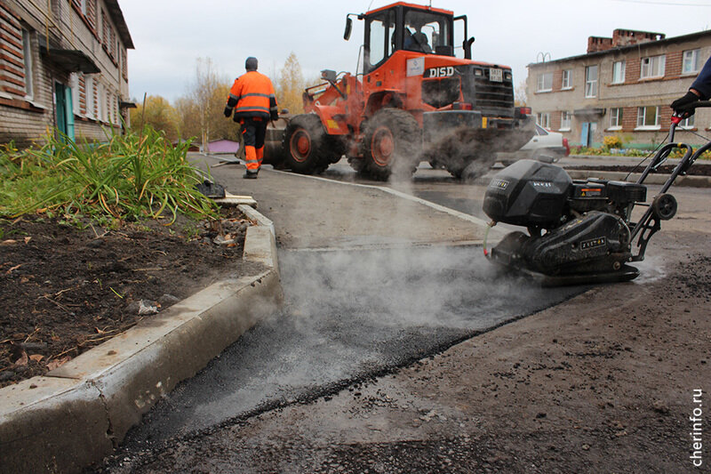    Еще в регионе благоустроят 49 общественных территорий. На эти цели в 2024 году выделено почти 2,5 миллиарда рублей, это средства федерального, областного и местных бюджетов.