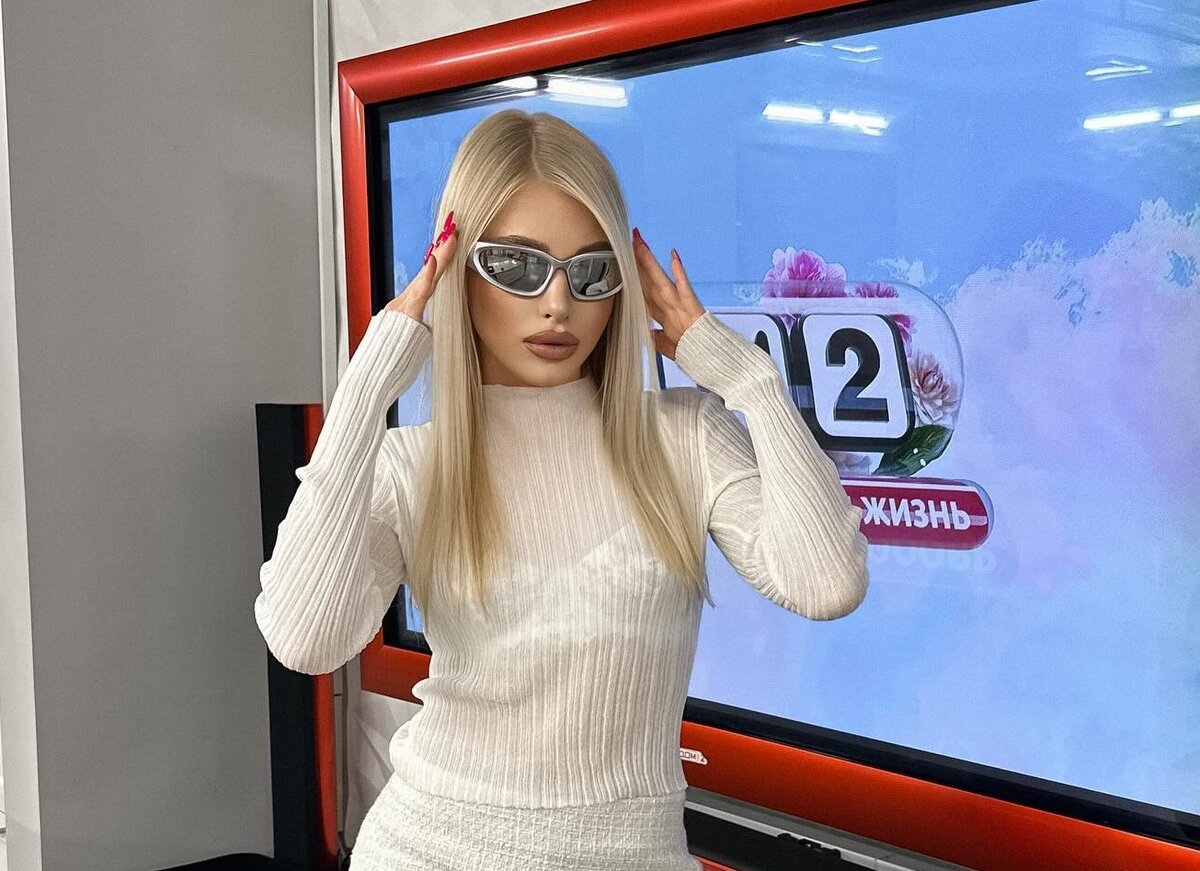 Дом 2 на телеканале Ю Новости и слухи о телепроекте "Дом 2" Все права на выкладываемые видеоматериал.. ВКонтакте