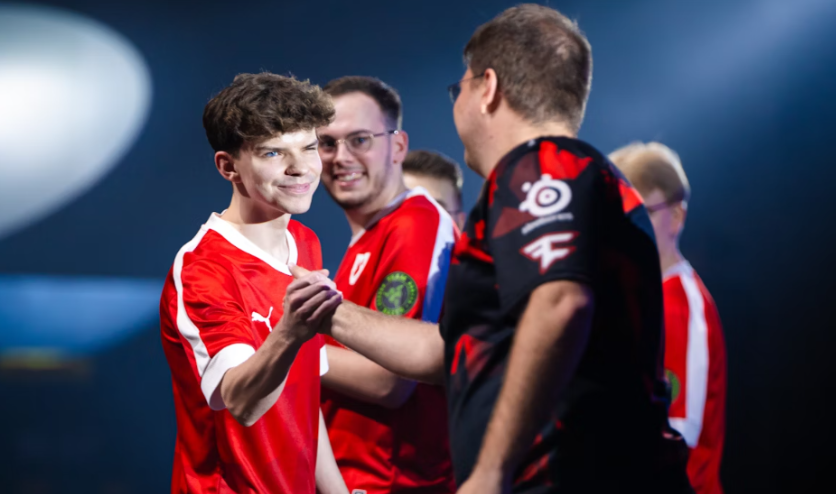     FaZe Clan и MOUZ на IEM Chengdu 2024