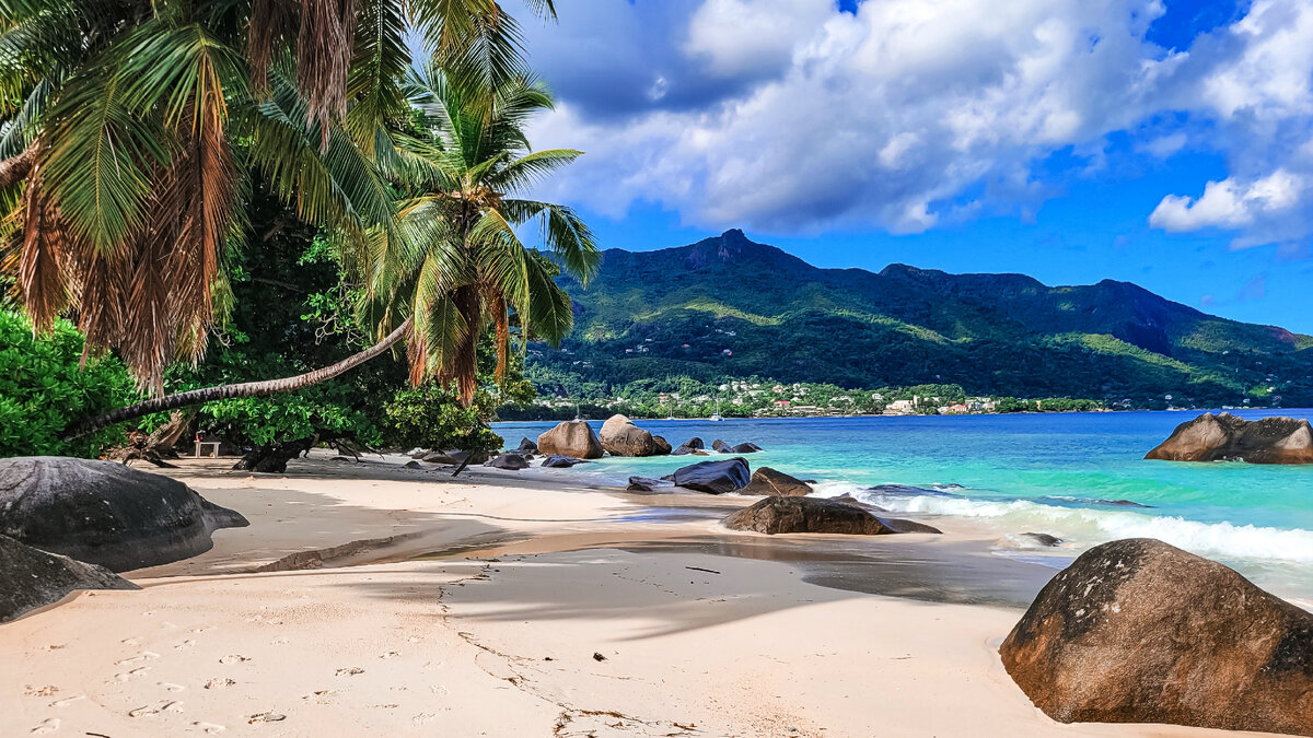 Пляж Бо-Валлон (Beau Vallon).