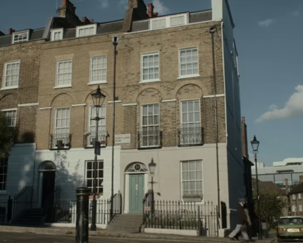 Так жилище Локвуда выглядит в сериале