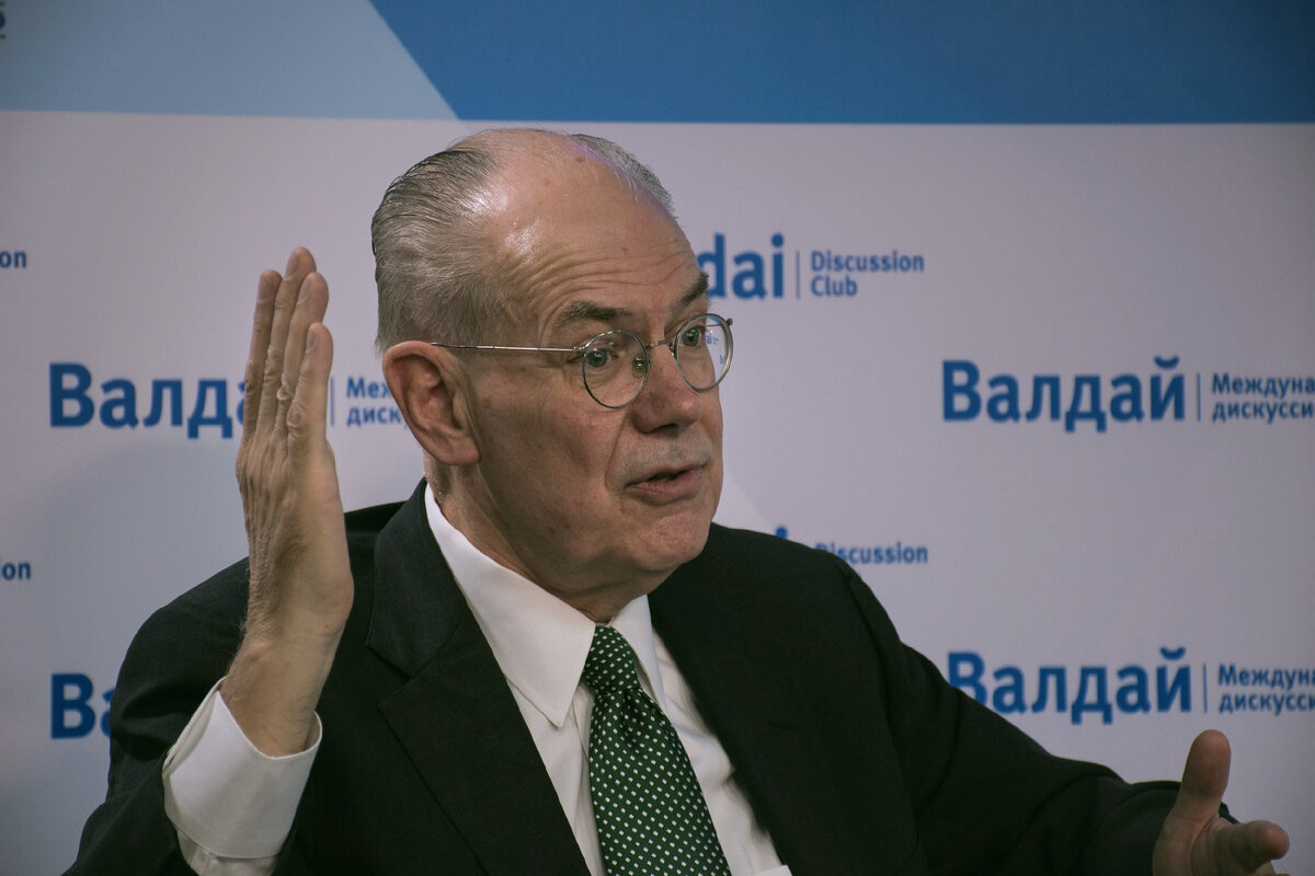 Из открытых источников в интернете. Профессор Джон Миршаймер.