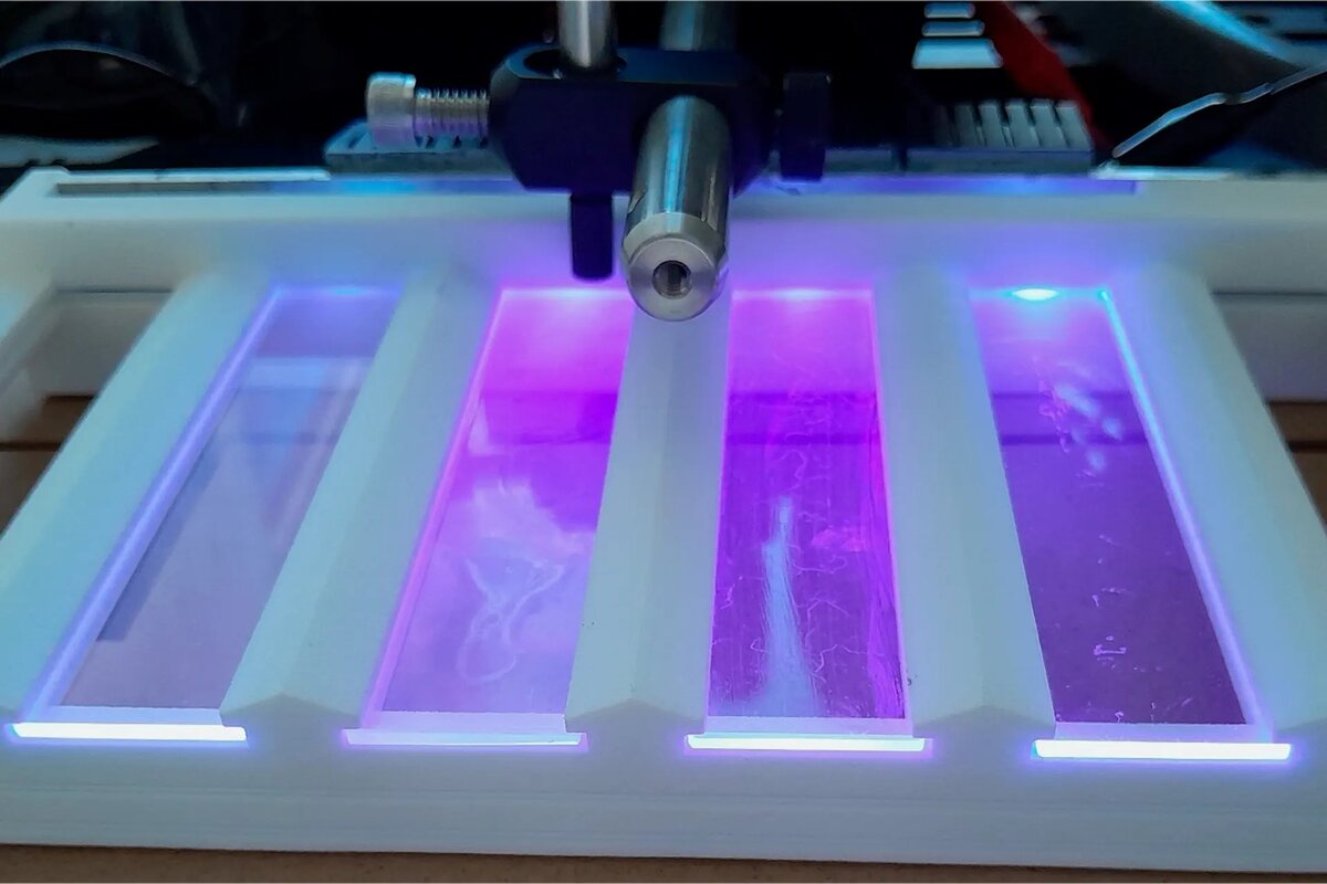    УФ-стекло способно противостоять накоплению микроорганизмов