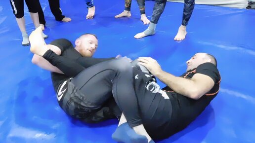 Семинар в клубе ММА “BRYANSK FIGHTERS” 27.03.2024 Сергея Сергеева по BJJ - болевые на ноги - 2Тренер клуба Владимир Савельев