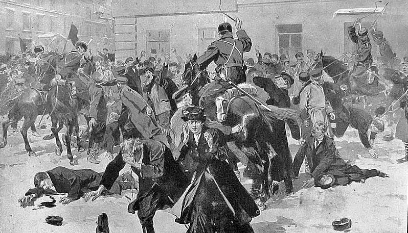 Разгон демонстрации урядниками конной стражи