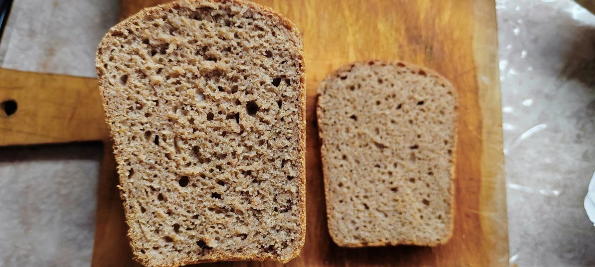 Этот хлеб на закваске пекли мои дочки под моим контролем