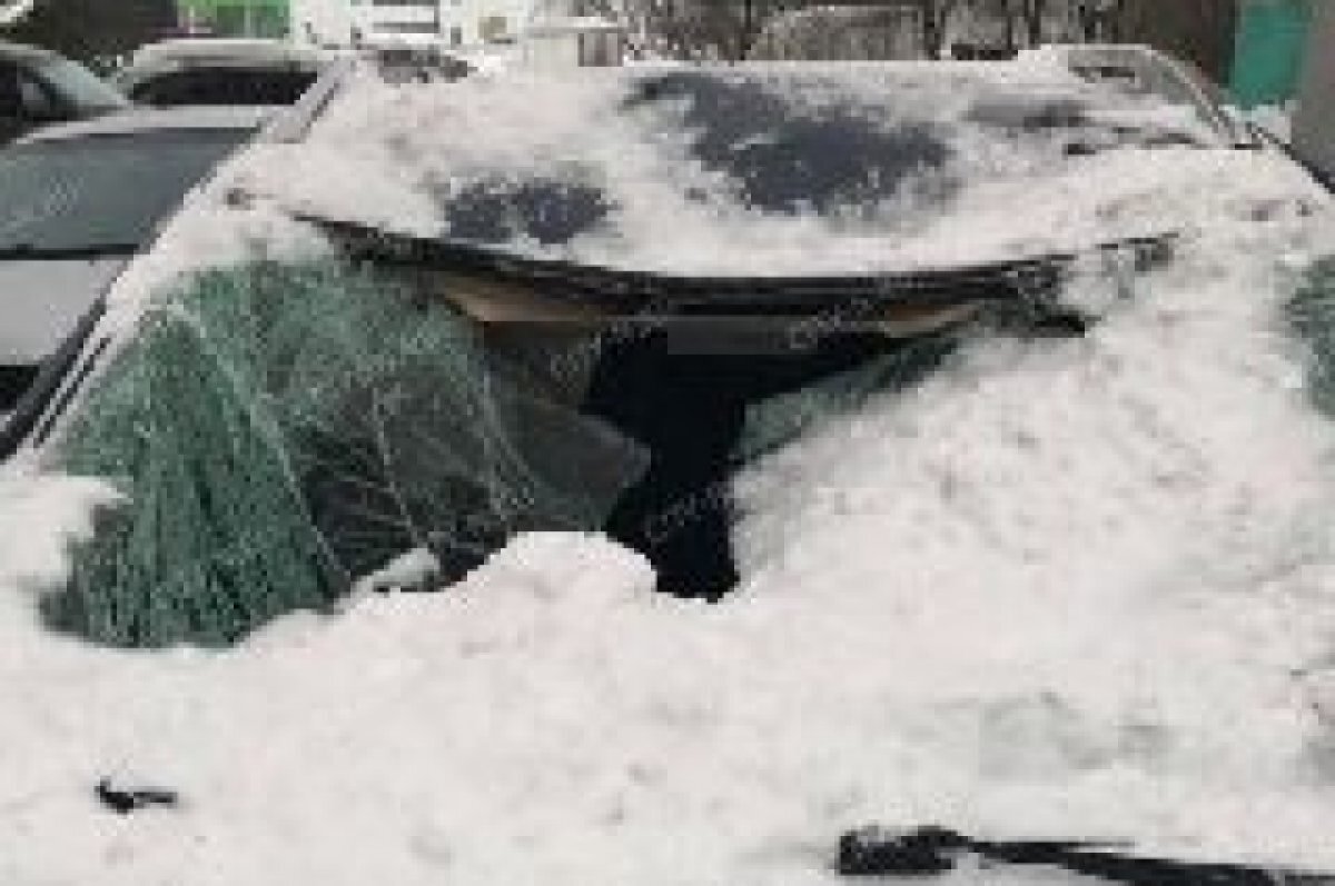    На Камчатке УК заплатит автовладельцу, на Mercedes которого упал лед