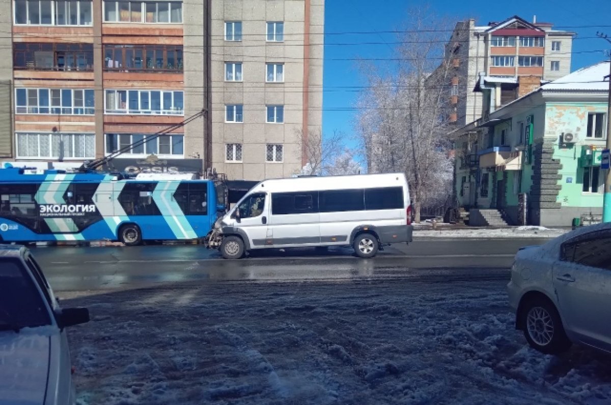    Три аварии с общественным транспортом произошли на улицах Читы