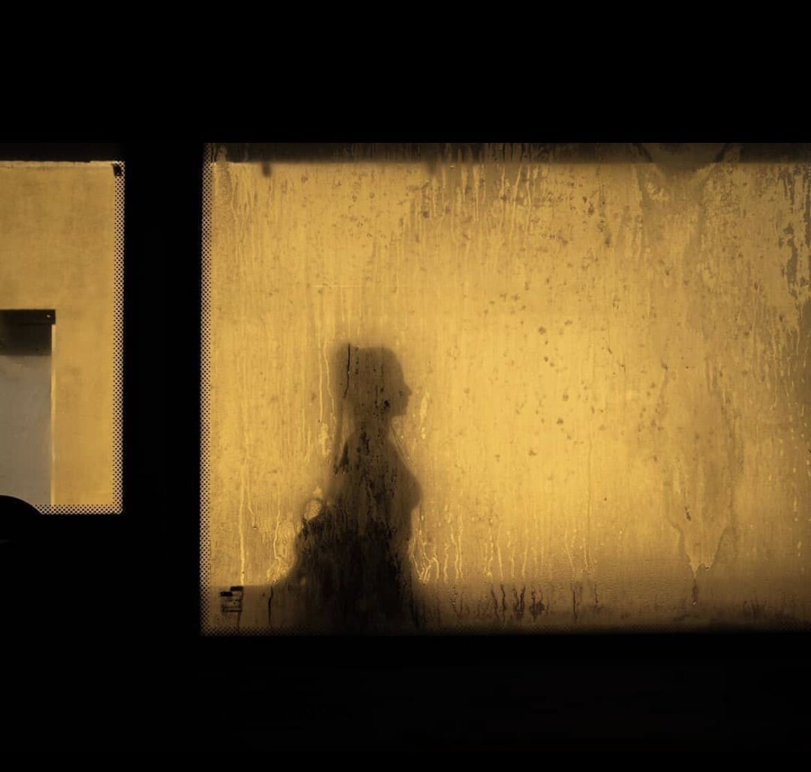 Одиночество? Ожидание? Разочарование? Надежда? 