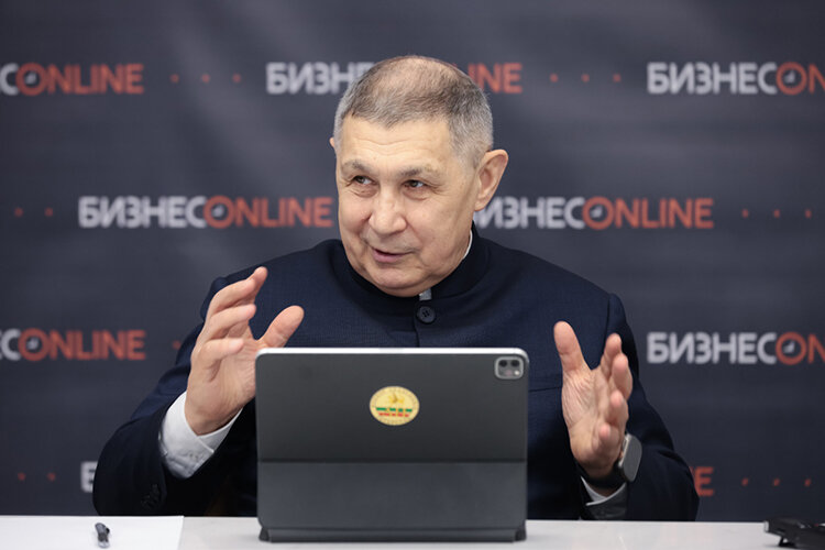    Рифкат Минниханов: «Надеемся, что реализация запланированных мероприятий и инициатив позволит существенно нарастить потенциал и компетенции научно-образовательных и инновационных организаций нашей республики».   
Фото: Сергей Елагин