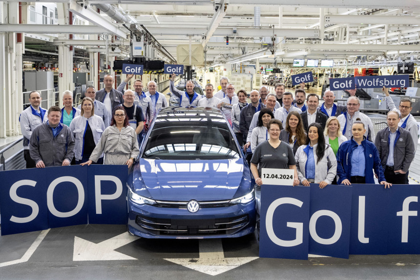 Старт производства нового поколения Volkswagen Golf на заводе в Вольфсбурге