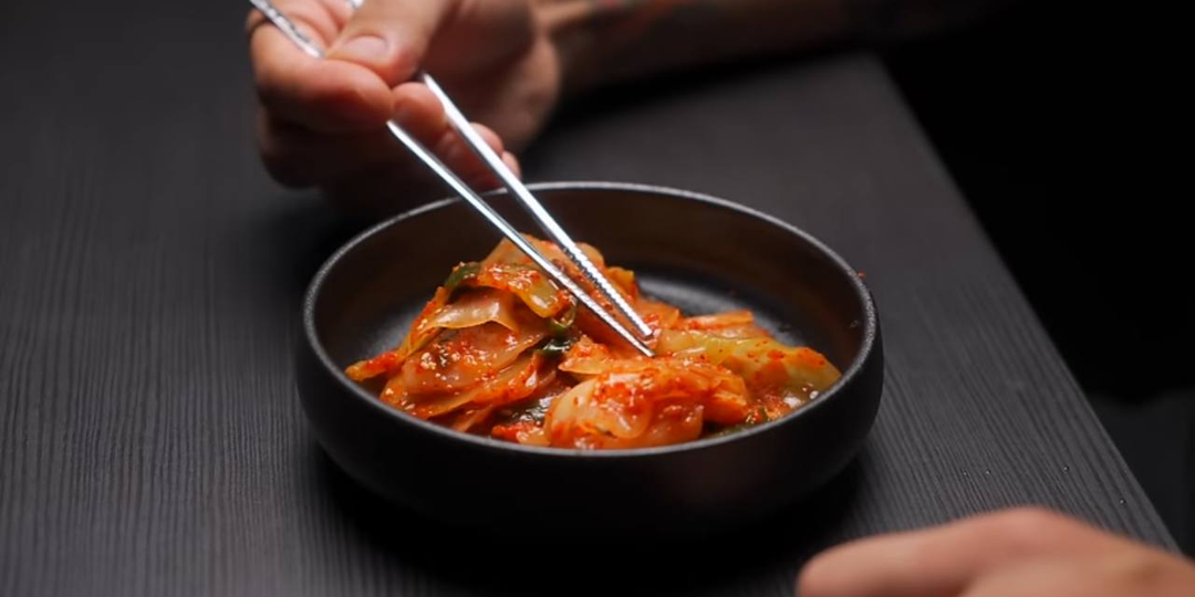 КИМЧИ ИЗ БЕЛОКОЧАННОЙ КАПУСТЫ. Острая белокочанная капуста по-корейски.