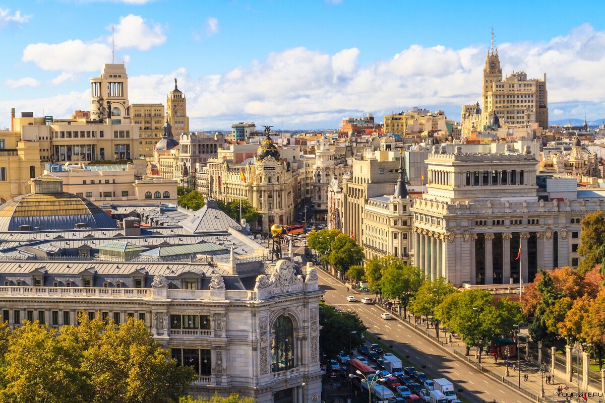     Недавно один европейских портал опубликовал рейтинг городов, которые проще и лучше всего обойти пешком.     Удивилась слегка, так и захотелось поворчать. Итак: 1 место- Мадрид.