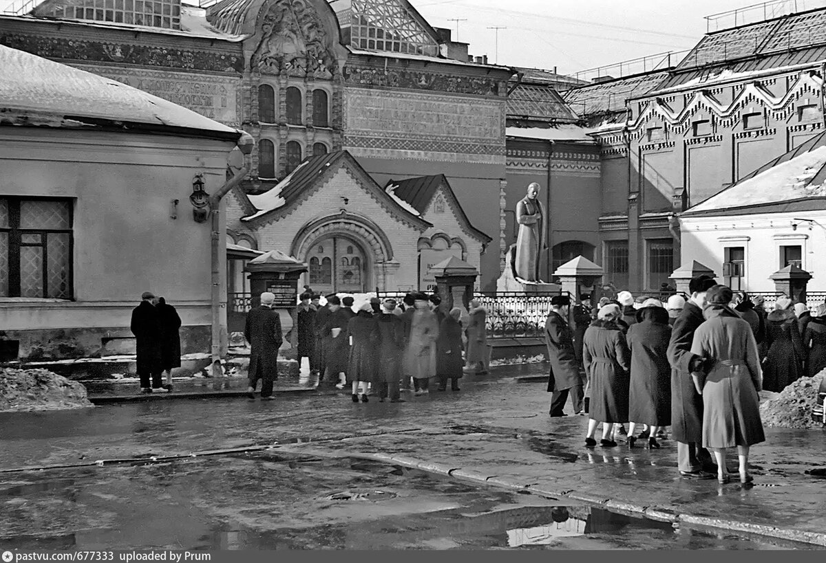 Старые квартиры: Ванной у нас не было, зато в плохую погоду ходили гулять в  Третьяковку | Московские истории | Дзен