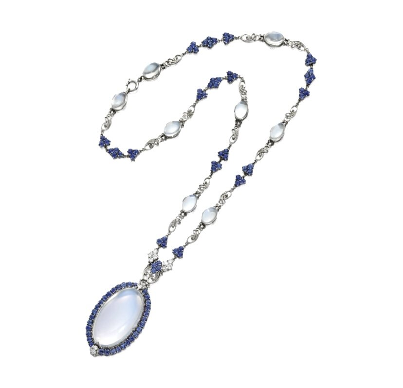 Колье, лунный камень, сапфиры, бриллианты, Tiffany, 1920 г, Sotheby’s 