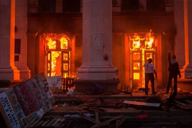 Пожар в Доме профсоюзов в Одессе 2 мая 2014 года. Фото: Андрей Боровский/ТАСС