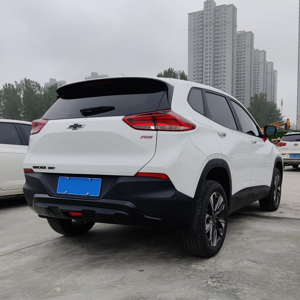 Отзыв реального владельца Chevrolet New Tracker RS Redline 335T CVT из  Китая | IronHorse | Дзен