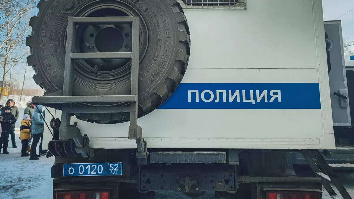     В Тюменской области сотрудники полиции посетили пункт временного размещения (ПВР) граждан. Об этом сообщает МВД Медиа.