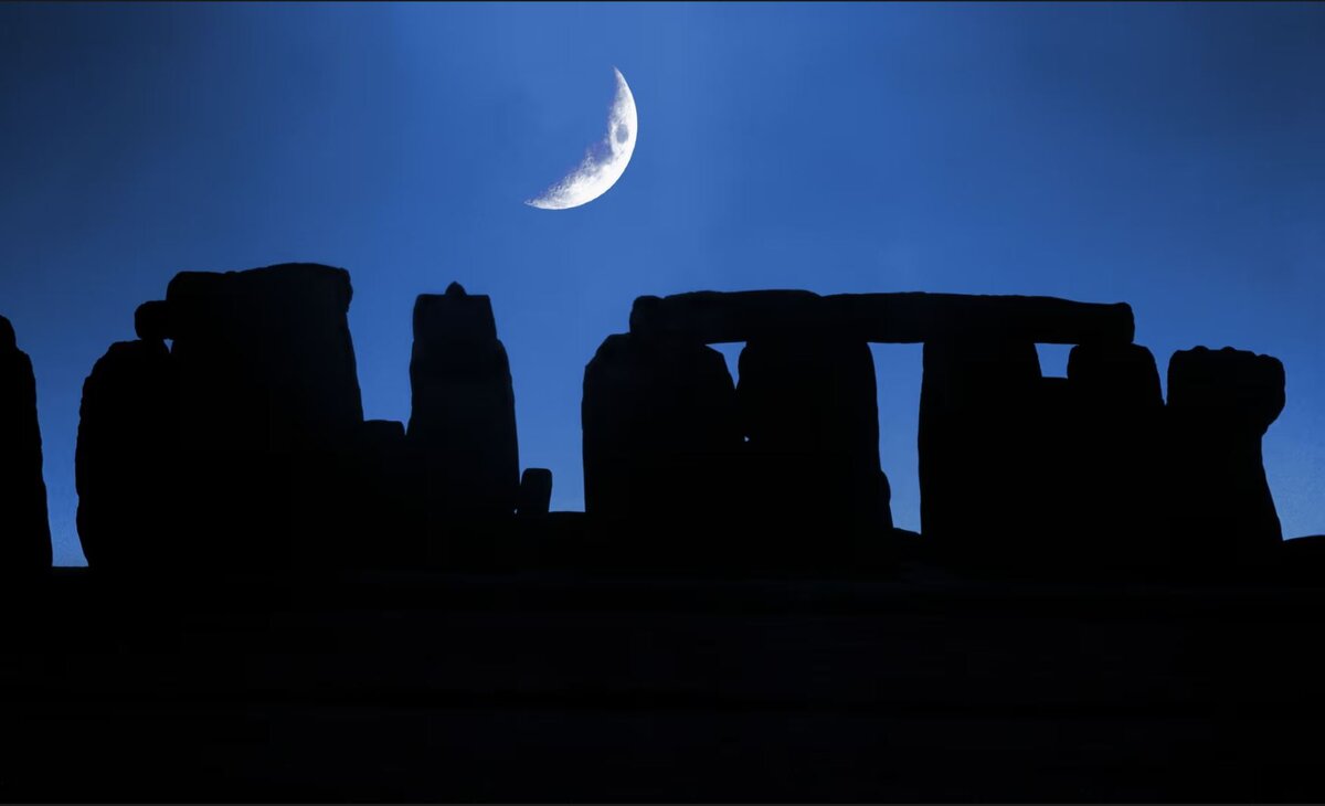 Крупная лунная остановка, которая происходит каждые 18,6 лет, поможет ученым исследовать теории о Стоунхендже. Фото: Eyebyte/Alamy.