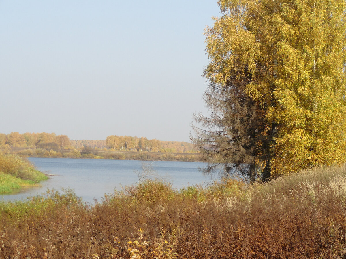 Октябрь горит огнем