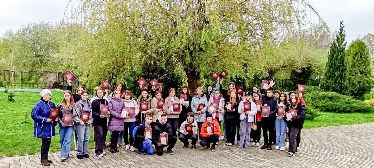 Ученики школ Балтийского муниципалитета на экскурсии "Первые в логове врага".