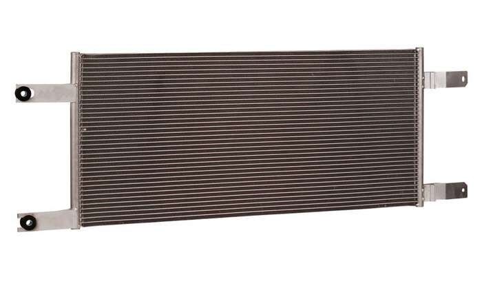   Радиаторы LUZAR системы кондиционирования грузовиков произведены на специализированном предприятии в Китае
