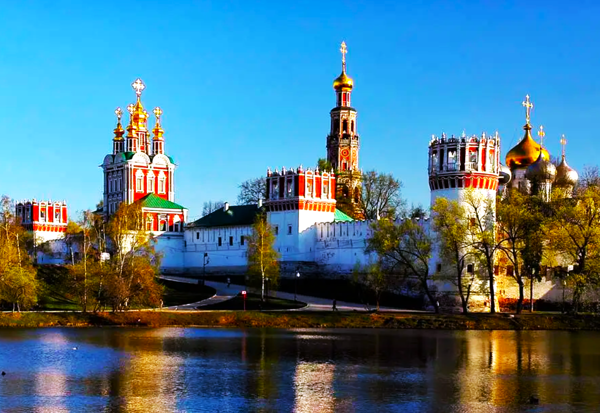 Новодевичий монастырь в Москве. Московский Богородице-Смоленский Новодевичий. Новодевичий Богородице-Смоленский монастырь 1524.