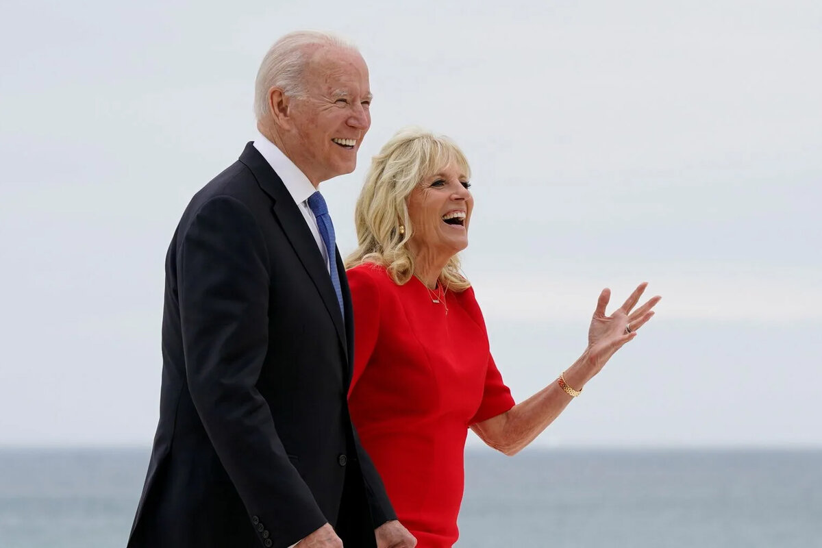 Biden wife. Жена Джо Байдена. Джо Байден с женой. Джо Байден с женой фото.