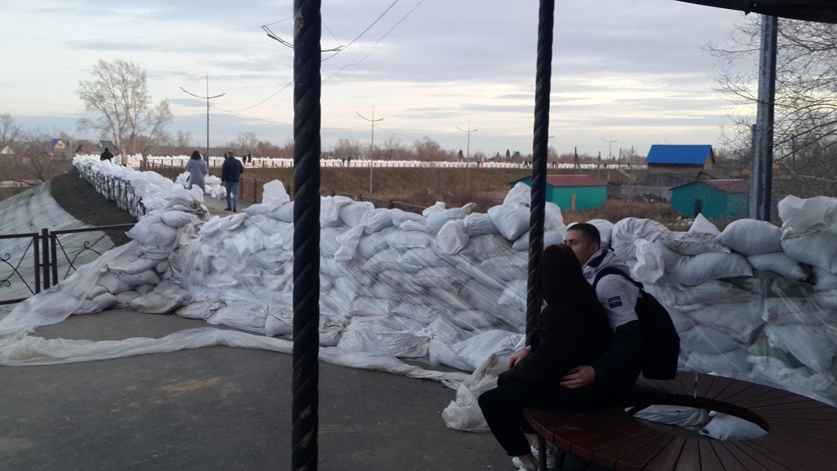 В Кургане власти не говорят о том, чего люди реально боятся, а приучить их  страшиться большой воды пока не получается | Куда идём? | Дзен