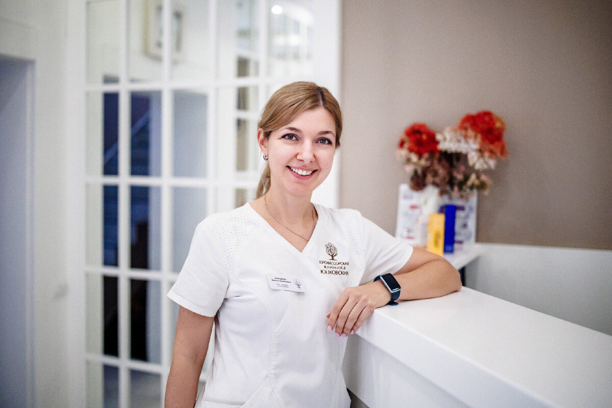  врач-физиотерапевт, терапевт Евгения Викторовна Ахмадеева.