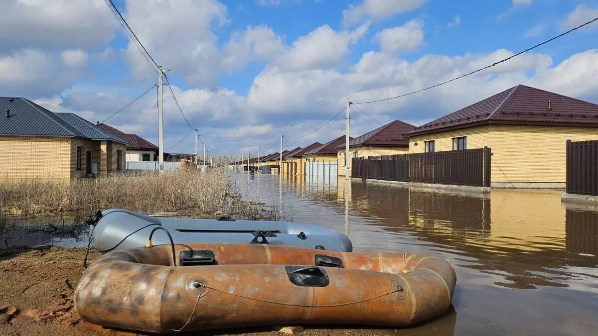 Как оренбуржцам оплатят дни, которые они пропустили на работе из-за  наводнения? | 56orb.ru | Дзен