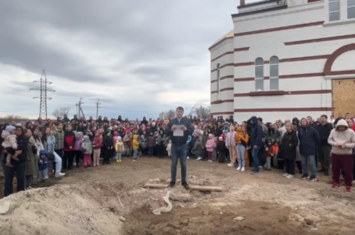    Оренбуржцы из «Дубового плеса» записали видеообращение к Путину