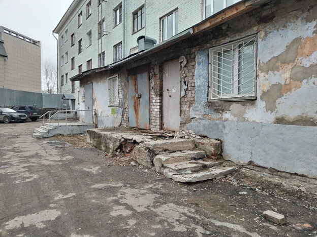    «Это похоже на рейдерский захват». Как жилой дом в Кирове стал заложником действий управляющей компании